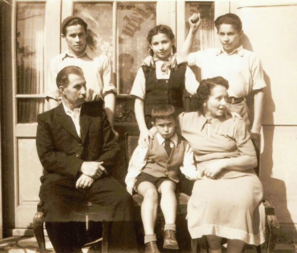 Gyuri with his family